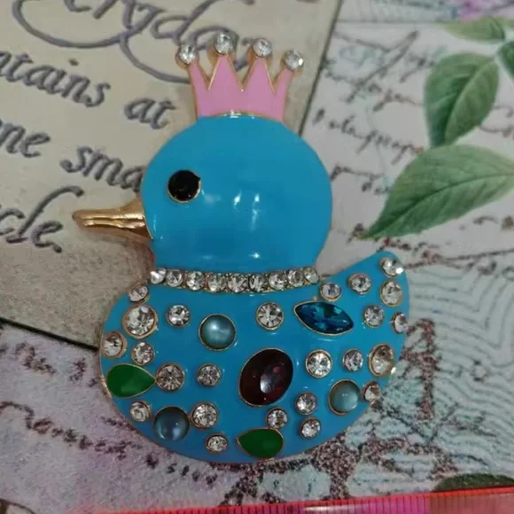 Blue Duck Crystal Brooch - Picture 3 of 10